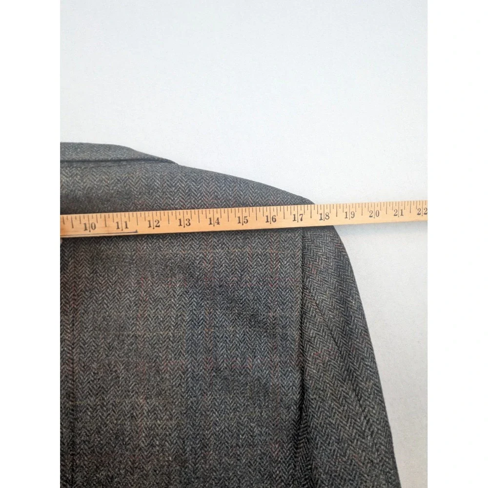 Barneys New York Bruno Piattelli Roma Mens 40R Gray Herringbone Blazer Italy